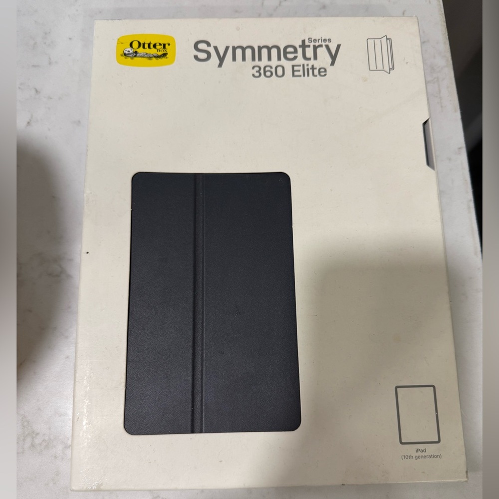 OtterBox Symmetry 360 iPad Cover